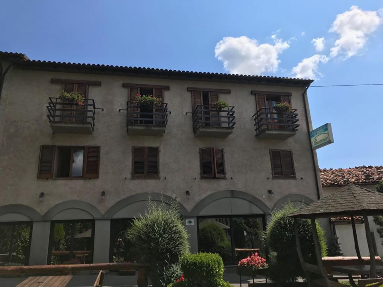 Hotel Panoramico Corfino Exterior foto